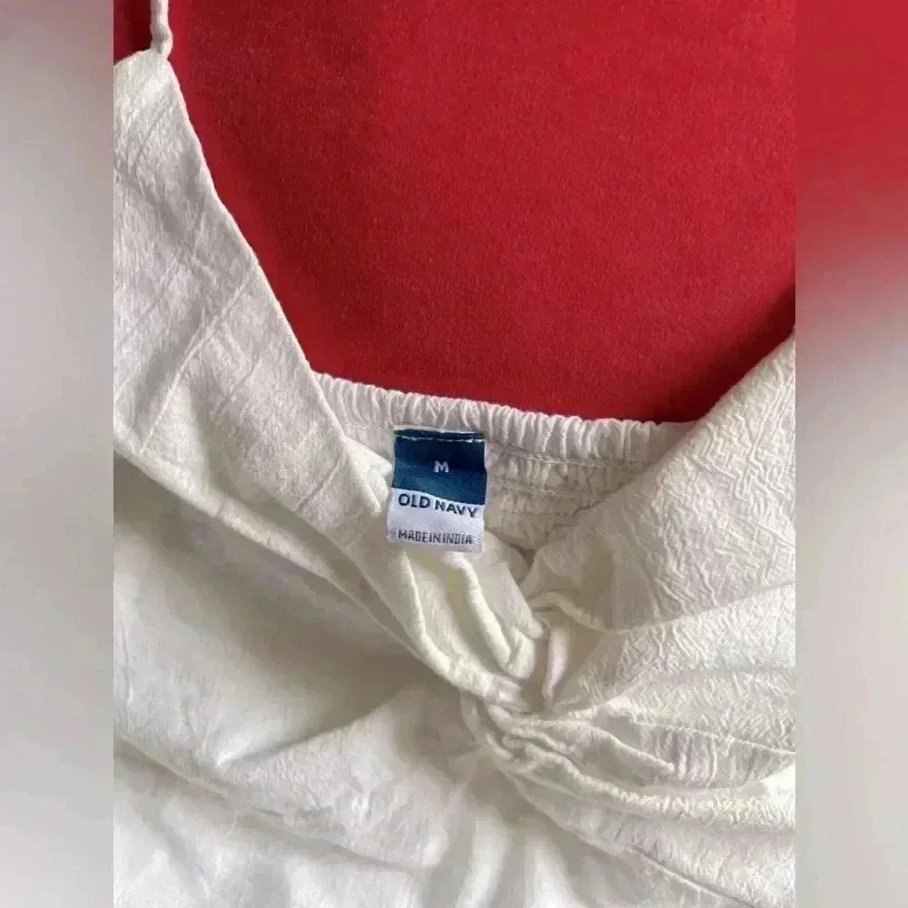 Old Navy Twist Front Cami Top - Picture 8 of 8